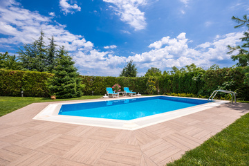 Faites construitre votre piscine creusée par un maçon expérimenté